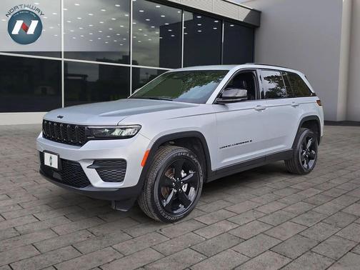 2024 Jeep Grand Cherokee Laredo
