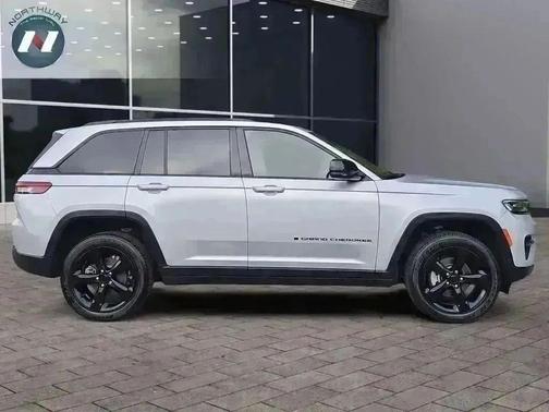2024 Jeep Grand Cherokee Altitude