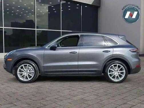 2022 Porsche Cayenne Platinum Edition
