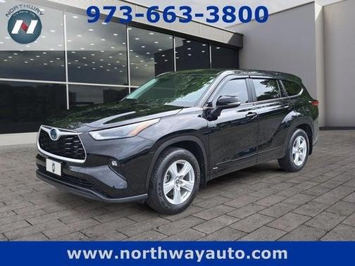 2023 Toyota Highlander Hybrid LE