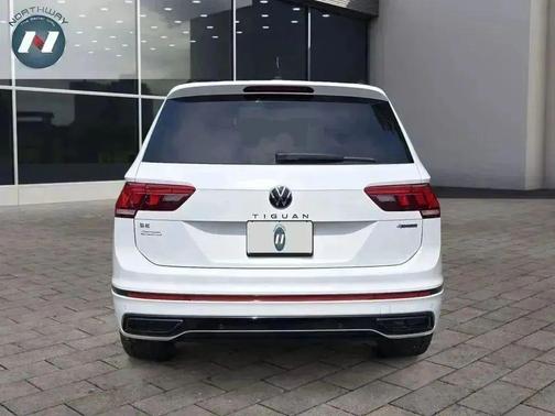 2022 Volkswagen Tiguan 2.0T SE R-Line Black 4MOTION