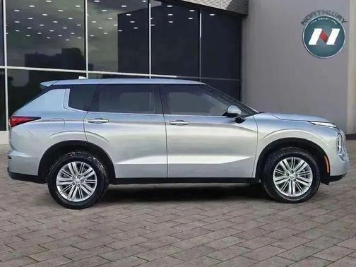 2022 Mitsubishi Outlander ES 2.5 S-AWC