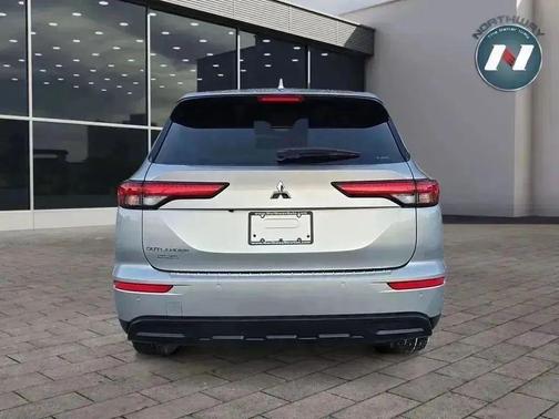 2022 Mitsubishi Outlander ES 2.5 S-AWC