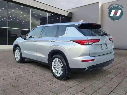2022 Mitsubishi Outlander ES 2.5 S-AWC