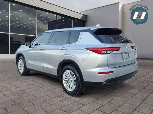 2022 Mitsubishi Outlander ES 2.5 S-AWC