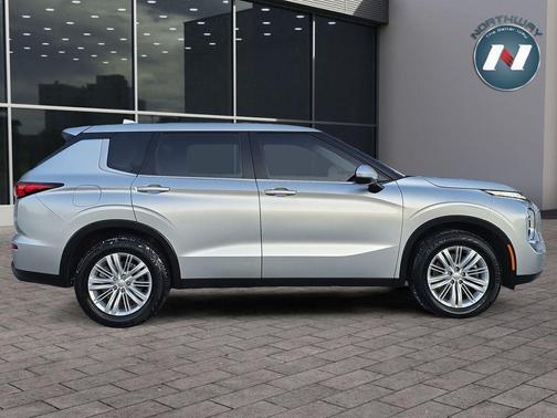 2022 Mitsubishi Outlander ES 2.5 S-AWC