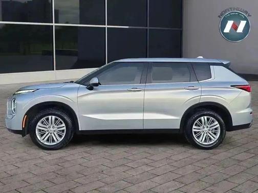 2022 Mitsubishi Outlander ES 2.5 S-AWC