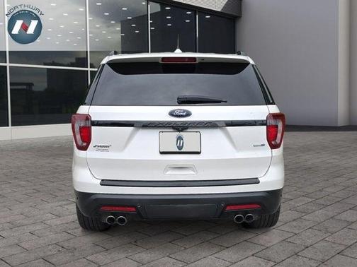 2018 Ford Explorer sport