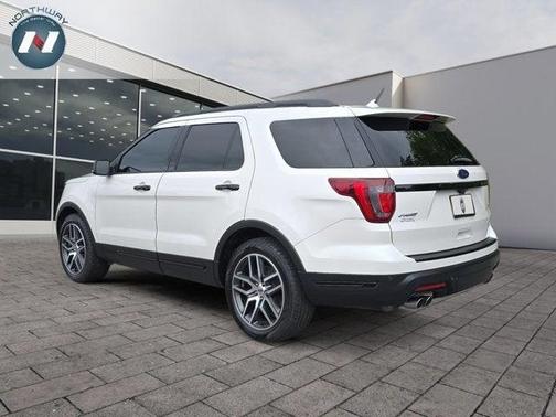 2018 Ford Explorer sport