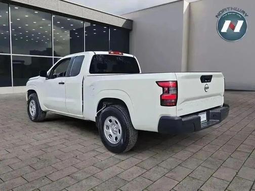 2024 Nissan Frontier S