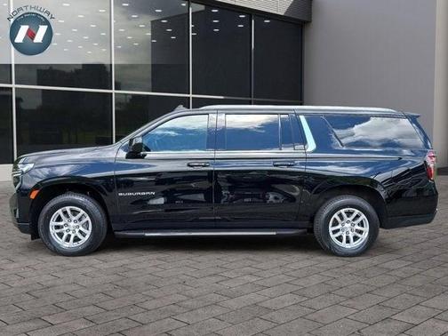 2022 Chevrolet Suburban LT