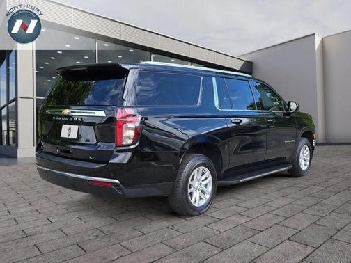 2022 Chevrolet Suburban LT