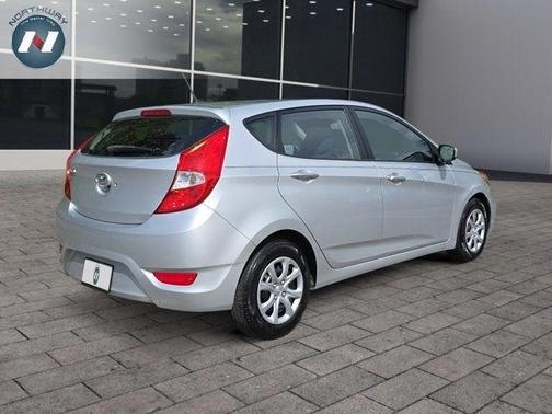 2012 Hyundai Accent GS