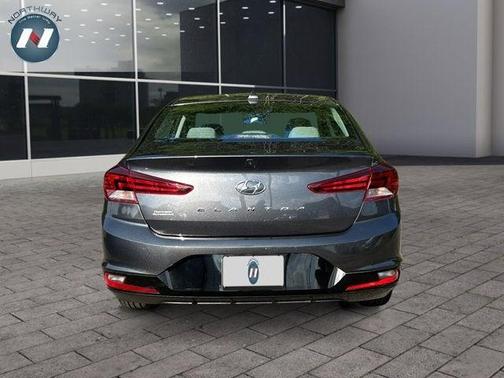 2020 Hyundai ELANTRA SEL