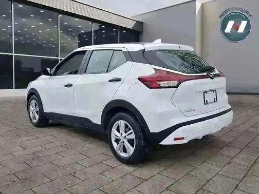 2023 Nissan Kicks S