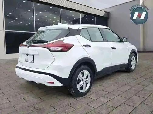 2023 Nissan Kicks S