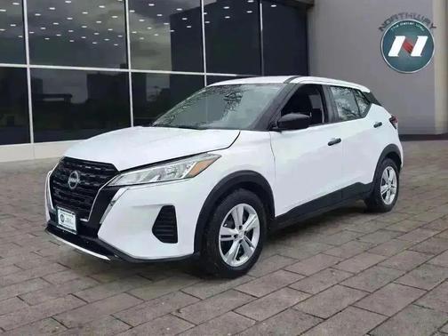 2023 Nissan Kicks S