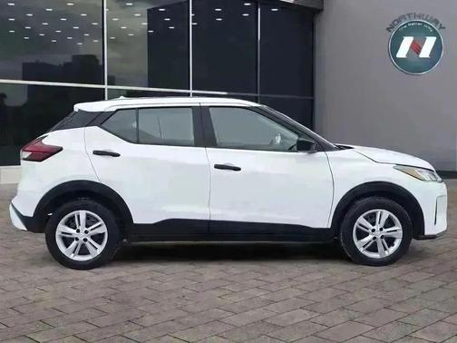 2023 Nissan Kicks S
