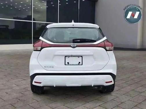 2023 Nissan Kicks S