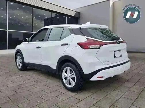 2023 Nissan Kicks S