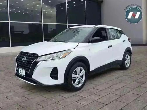 2023 Nissan Kicks S