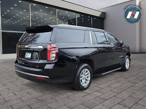 2022 Chevrolet Suburban LT