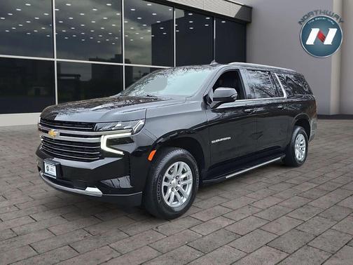 2022 Chevrolet Suburban LT