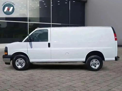 2023 GMC Savana 2500 Work Van