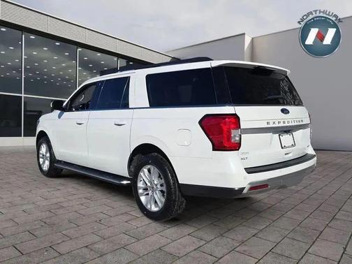 2022 Ford Expedition Max XLT