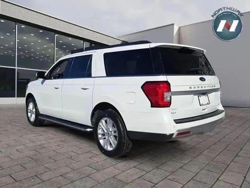 2022 Ford Expedition Max XLT