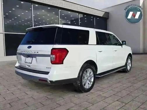 2022 Ford Expedition Max XLT