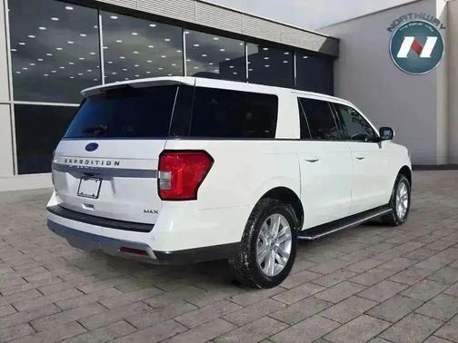 2022 Ford Expedition Max XLT