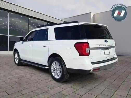 2022 Ford Expedition Max XLT