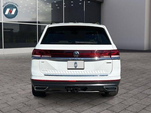2024 Volkswagen Atlas 2.0T SE