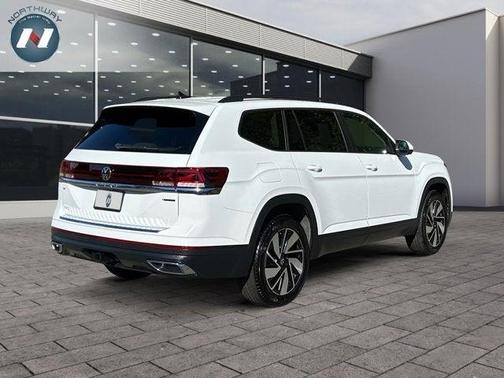 2024 Volkswagen Atlas 2.0T SE