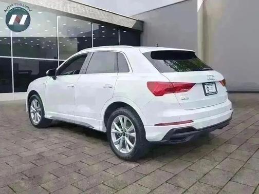 2023 Audi Q3 Premium 45 TFSI S line quattro Tiptronic