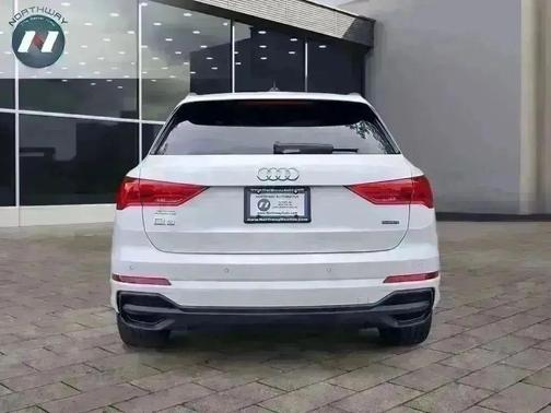 2023 Audi Q3 Premium 45 TFSI S line quattro Tiptronic