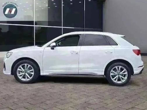 2023 Audi Q3 Premium 45 TFSI S line quattro Tiptronic