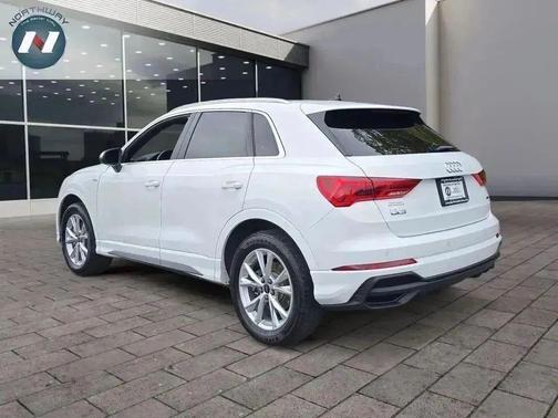 2023 Audi Q3 Premium 45 TFSI S line quattro Tiptronic