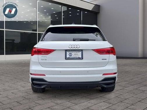 2023 Audi Q3 45 S line Premium