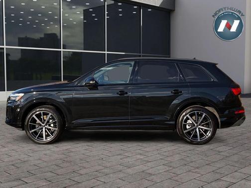 2025 Audi Q7 45 Premium Plus
