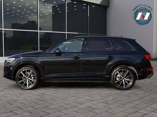 2025 Audi Q7 45 Premium Plus