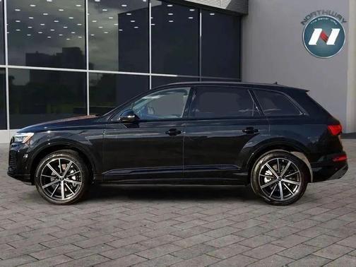 2025 Audi Q7 45 Premium Plus