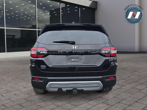 2023 Honda Pilot AWD EX-L 8 Passenger