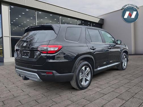 2023 Honda Pilot AWD EX-L 8 Passenger