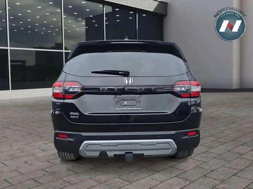 2023 Honda Pilot AWD EX-L 8 Passenger