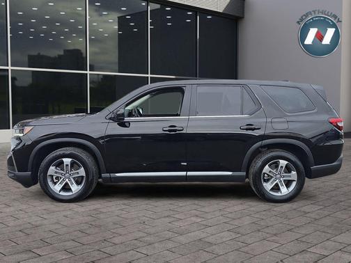 2023 Honda Pilot AWD EX-L 8 Passenger