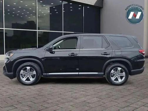 2023 Honda Pilot AWD EX-L 8 Passenger