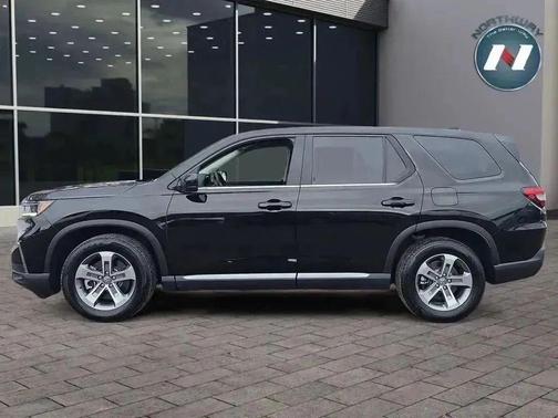 2023 Honda Pilot AWD EX-L 8 Passenger