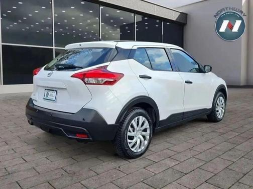 2020 Nissan Kicks S